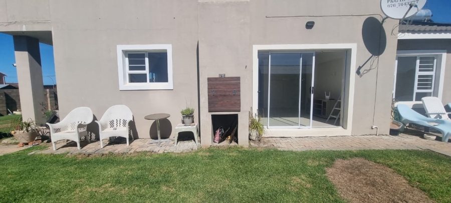 To Let 3 Bedroom Property for Rent in Jeffreys Bay Central Eastern Cape